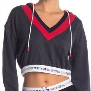 Tommy hilfiger sweatshirt womens urban outfitters Clearance
